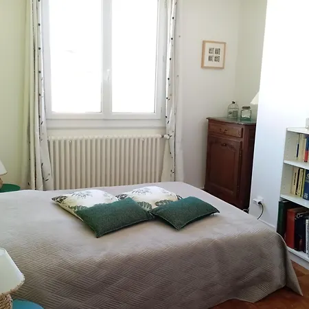 Halte Baudelaire فندق مبيت وإفطار *